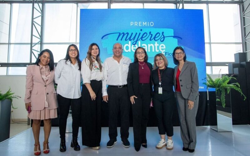 Ficohsa lidera iniciativas para mujeres en el Día del Emprendimiento